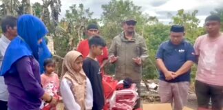 Tragedi Kebakaran di Polindu, Bupati Azhari Gerak Cepat Bangunkan Hunian Layak
